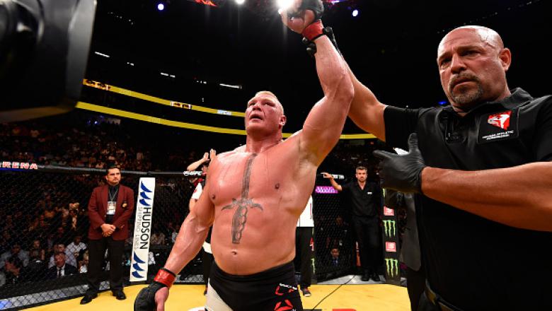 Hé lộ mức thù lao khổng lồ Brock Lesnar nhận được khi thi đấu cho UFC